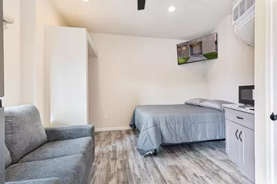 303 W Lockeford, Lodi, CA 95240 - Photo 5