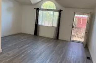 La Bandera Way, Sacramento, CA 95828 - Photo 11