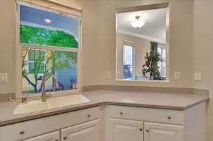 470 Pelican Bay Cir, Sacramento, CA 95835 - Photo 13