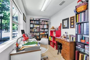 1719 6th St, Sacramento, CA 95811 - Photo 25
