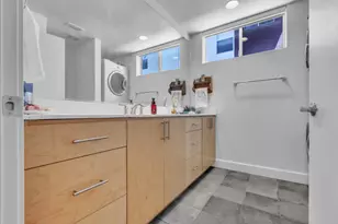 1719 6th St, Sacramento, CA 95811 - Photo 17
