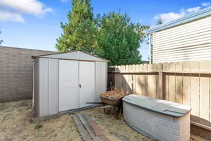 Stagecoach Dr, Sacramento, CA 95842 - Photo 25