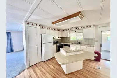 Rimma, Roseville, CA 95661 - Photo 3