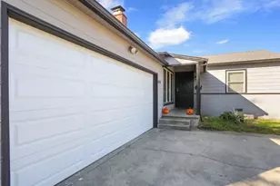 6038 Fruitridge Rd, Sacramento, CA 95820 - Photo 17