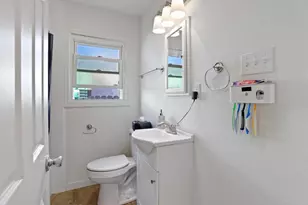 6038 Fruitridge Rd, Sacramento, CA 95820 - Photo 15