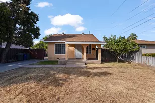 265 E 23rd St, Merced, CA 95340 - Photo 1