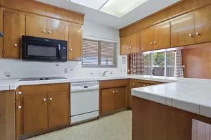 8275 E Orchard Rd, Acampo, CA 95220 - Photo 29