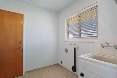 8275 E Orchard Road, Acampo, CA 95220 - Photo 33