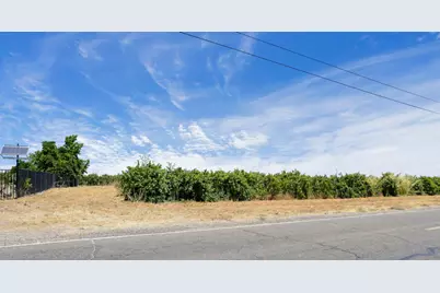 8275 E Orchard Road, Acampo, CA 95220 - Photo 5