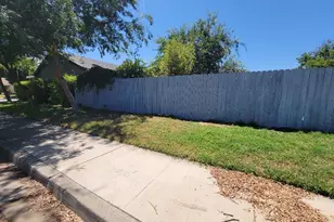 507 Lady Slipper Ln, Newman, CA 95360 - Photo 5