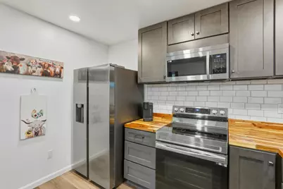 3056 Kinglet Way, Antelope, CA 95843 - Photo 13