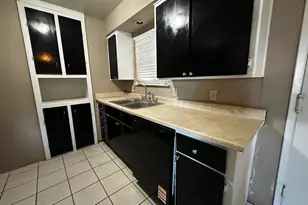 5009 Estates Dr, Modesto, CA 95357 - Photo 9