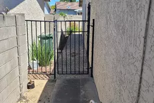 7407 Sunborough Ln, Sacramento, CA 95828 - Photo 27