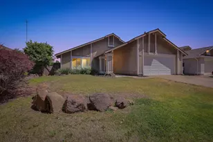 1355 Senida Way, Sacramento, CA 95833 - Photo 1