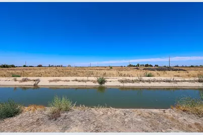 1777 Bird, Livingston, CA 95334 - Photo 25