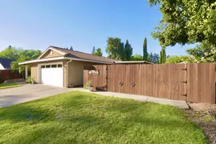 7207 Seasons Dr, Elk Grove, CA 95758 - Photo 1
