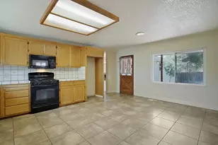 1605 W Mendocino Ave, Stockton, CA 95204 - Photo 9