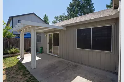 6348 Laguna Mirage Lane, Elk Grove, CA 95758 - Photo 11
