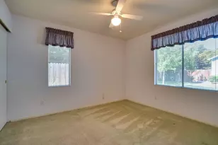 6348 Laguna Mirage Ln, Elk Grove, CA 95758 - Photo 17