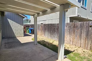 6348 Laguna Mirage Ln, Elk Grove, CA 95758 - Photo 33