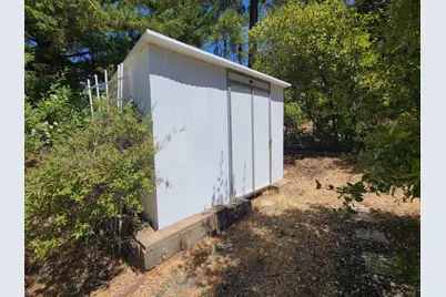 18635 Douglas, Applegate, CA 95703 - Photo 39