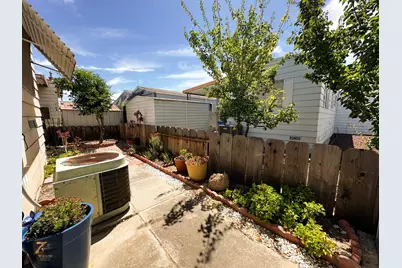 N Tully #187, Turlock, CA 95380 - Photo 11