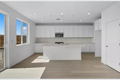 4638 Strandberg Avenue, Lathrop, CA 95330 - Photo 3