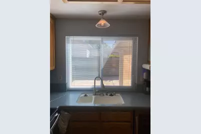 7566 Sunmore Lane, Sacramento, CA 95828 - Photo 17