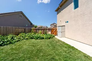 1856 Morro Ct, Los Banos, CA 93635 - Photo 55