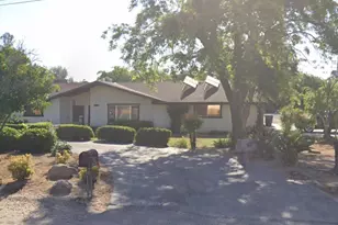 827 N Armstrong Ave, Clovis, CA 93611 - Photo 1