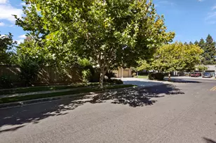 2575 Kensington Ct, Turlock, CA 95382 - Photo 49