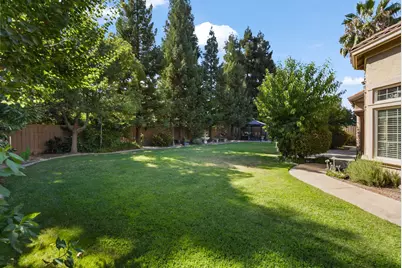 2575 Kensington Court, Turlock, CA 95382 - Photo 31