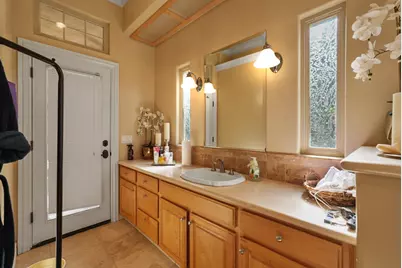 2575 Kensington Court, Turlock, CA 95382 - Photo 27