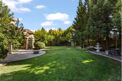 2575 Kensington Court, Turlock, CA 95382 - Photo 35