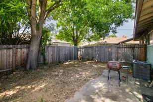 7320 Berna Way, Sacramento, CA 95823 - Photo 15