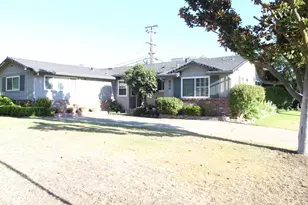 834 Morada Ln, Stockton, CA 95210 - Photo 1