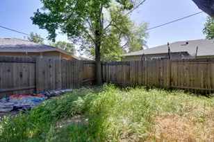 7325 Arleta Ct, Sacramento, CA 95823 - Photo 13