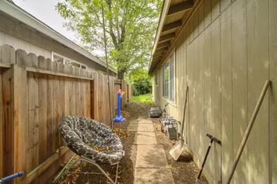 7316 Arleta Court, Sacramento, CA 95823 - Photo 37