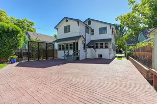 904 33rd St, Sacramento, CA 95816 - Photo 1