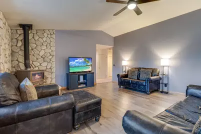 5646 Daisy Circle, Pollock Pines, CA 95726 - Photo 5