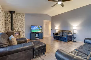 5646 Daisy Circle, Pollock Pines, CA 95726 - Photo 5