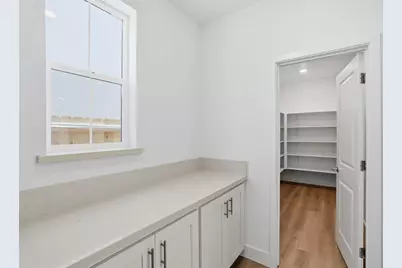 8380 Kyler Road, Elk Grove, CA 95757 - Photo 13