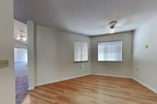 8045 Arroyo Vista Dr, Sacramento, CA 95823 - Photo 7