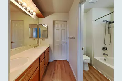 8045 Arroyo Vista Drive, Sacramento, CA 95823 - Photo 11