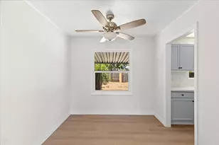 2327 E Acacia St, Stockton, CA 95205 - Photo 19