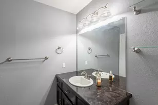 5400 Lawnview Way, Elk Grove, CA 95758 - Photo 13