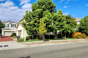 1809 Mammoth Way, Sacramento, CA 95834 - Photo 3