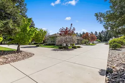 5000 Peach Blossom Lane, Oakdale, CA 95361 - Photo 7