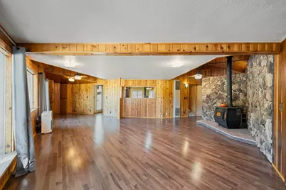 1901 Wyehka Way, Mount Shasta, CA 96067 - Photo 3