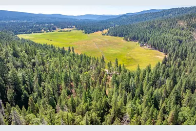 1901 Wyehka Way, Mount Shasta, CA 96067 - Photo 3